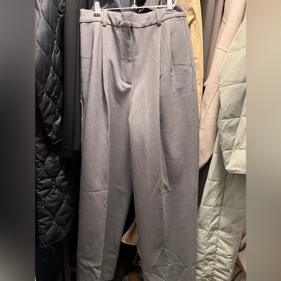 Babaton Pleated Pants in Heather Iconic Grey - Picture 6 of 6